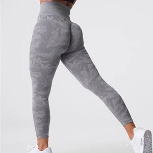 NWT Camo Seamless Grey Leggings